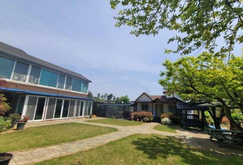 Taean Hannane Pension