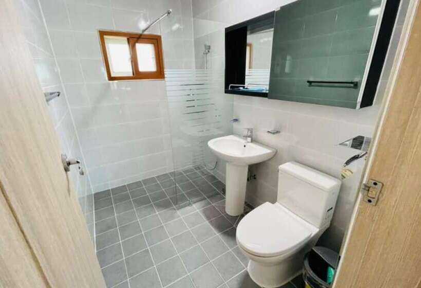 Taean Hannane Pension