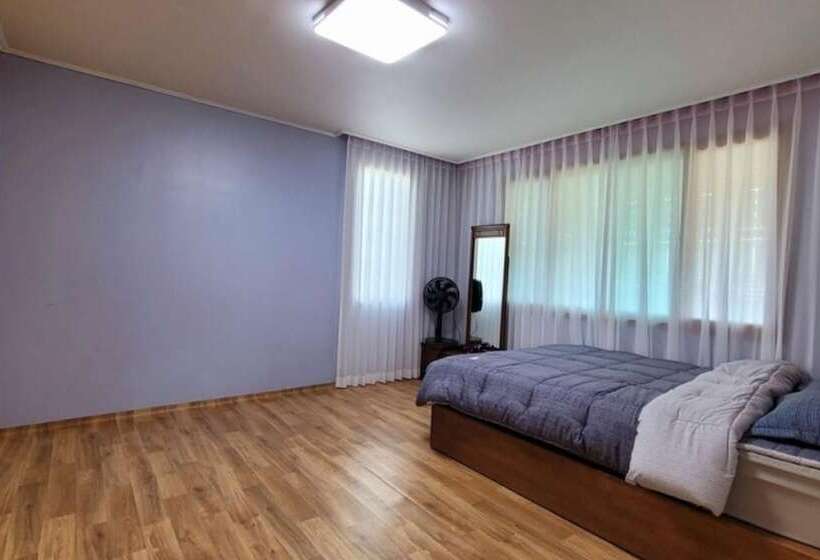 Taean Hannane Pension