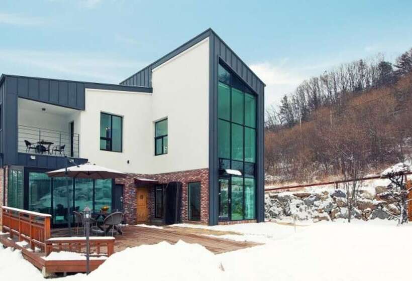 Yangpyeong Pension Abc Pool Villa