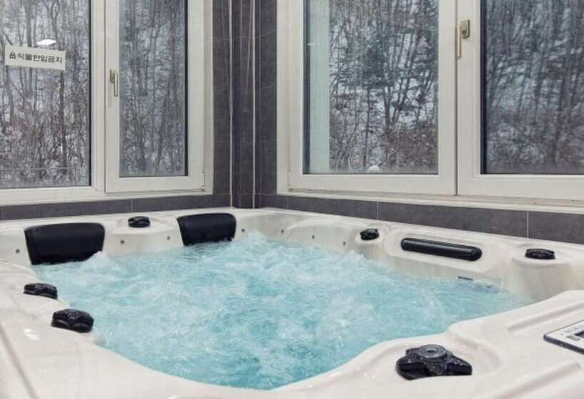 Yangpyeong Pension Abc Pool Villa