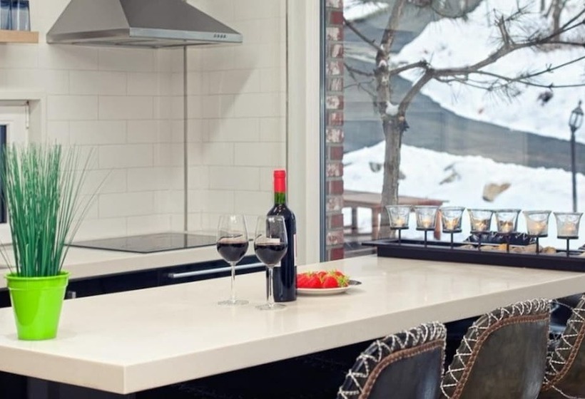 Yangpyeong Pension Abc Pool Villa