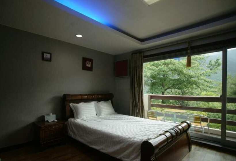 Yangyang Denver House Pension