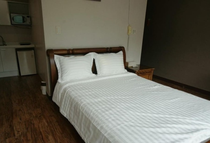 Yangyang Denver House Pension