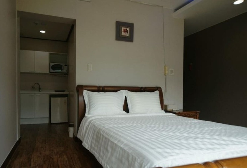 Yangyang Denver House Pension