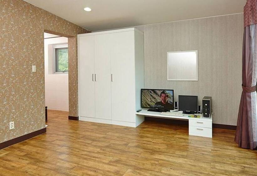 Yangyang Denver House Pension