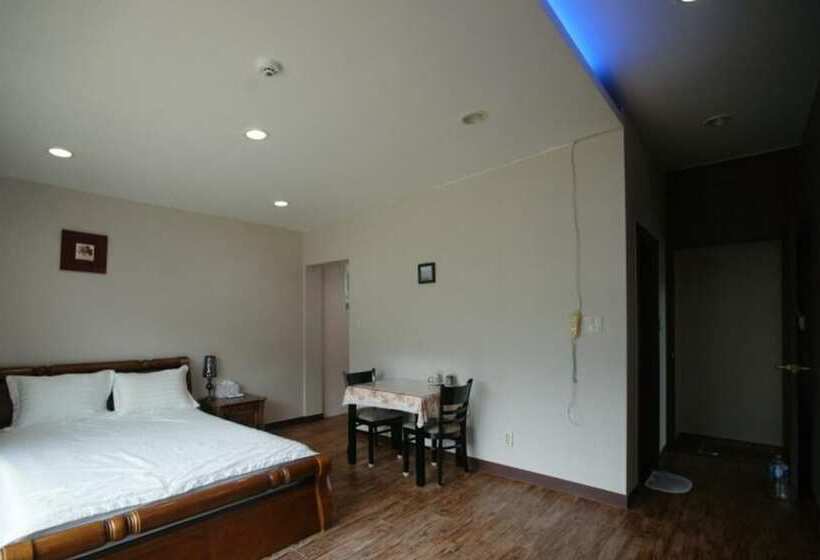 Yangyang Denver House Pension