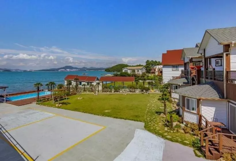 Yeosu Glow Floor Pension