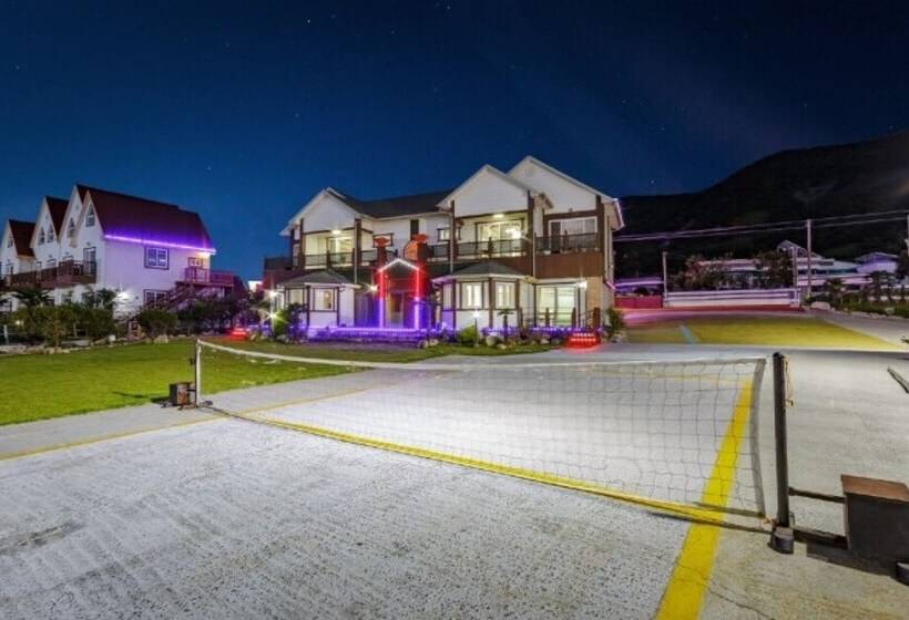 Yeosu Glow Floor Pension