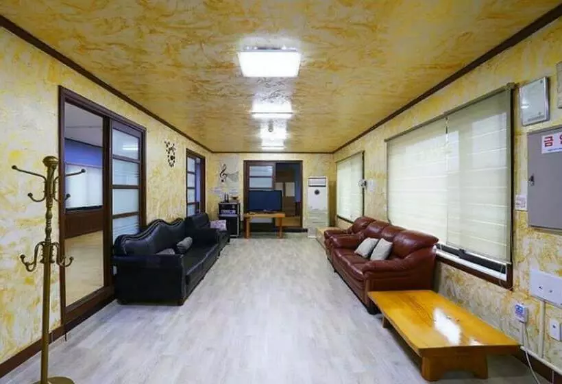 Anseong Gosammaeul Pension