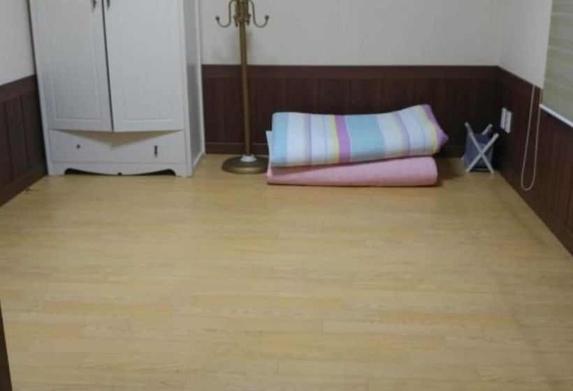 Anseong Gosammaeul Pension