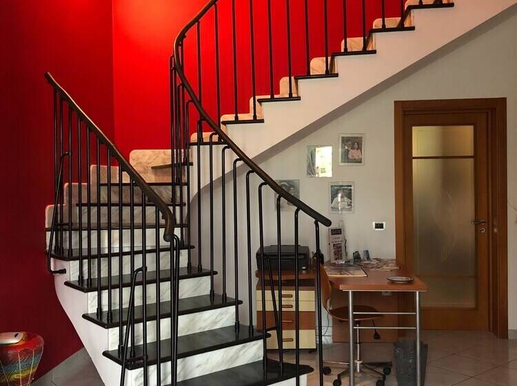 Bed and Breakfast El Nur B B   Silver Room With Private Bathroom