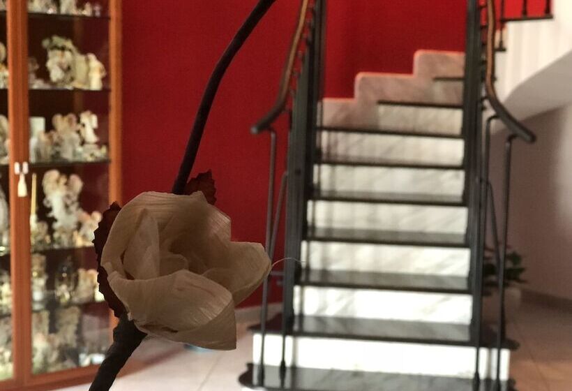 Bed and Breakfast El Nur B B   Silver Room With Private Bathroom