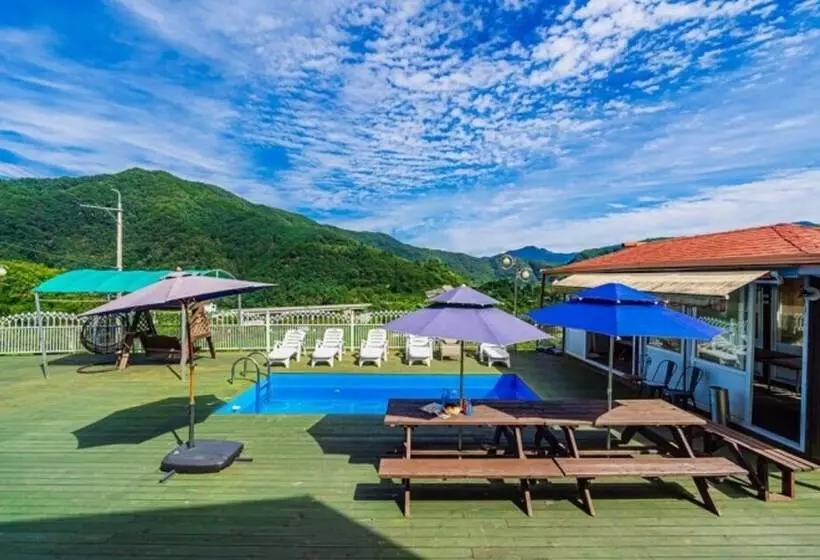 ペンション Gapyeong Eunhasuleuldamda Pool Villa