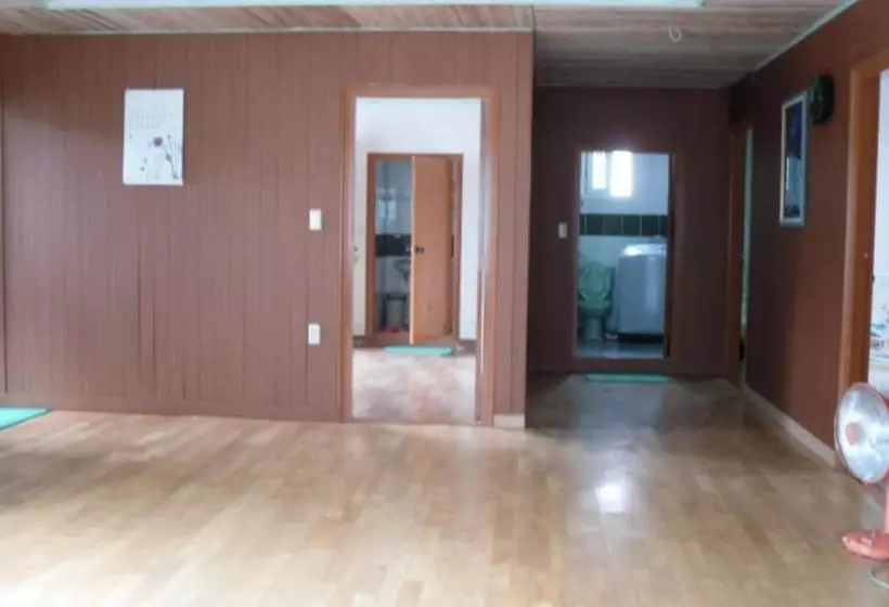 Gapyeong White House Valley Pension