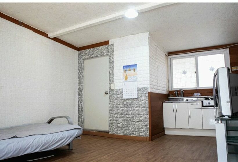 Gapyeong White House Valley Pension