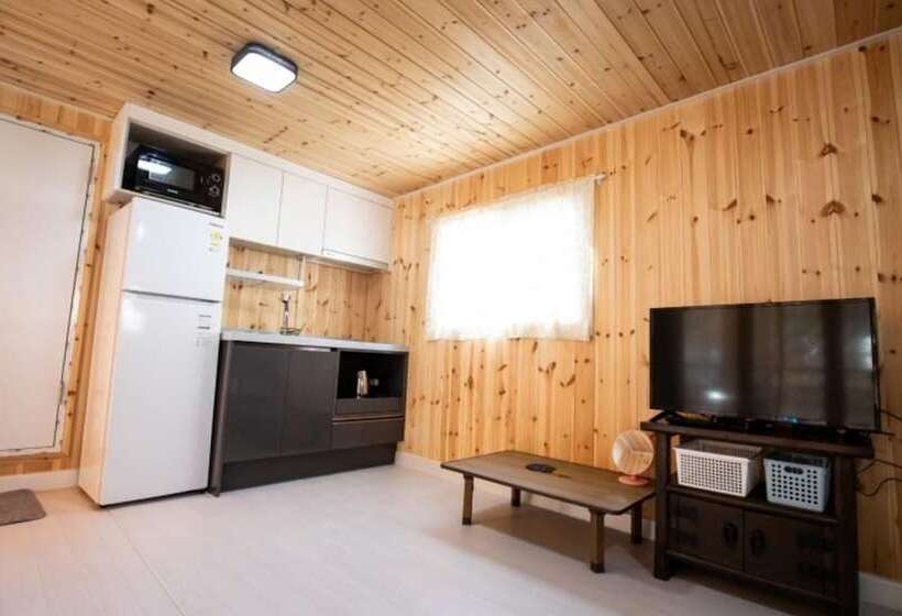 Gapyeong White House Valley Pension