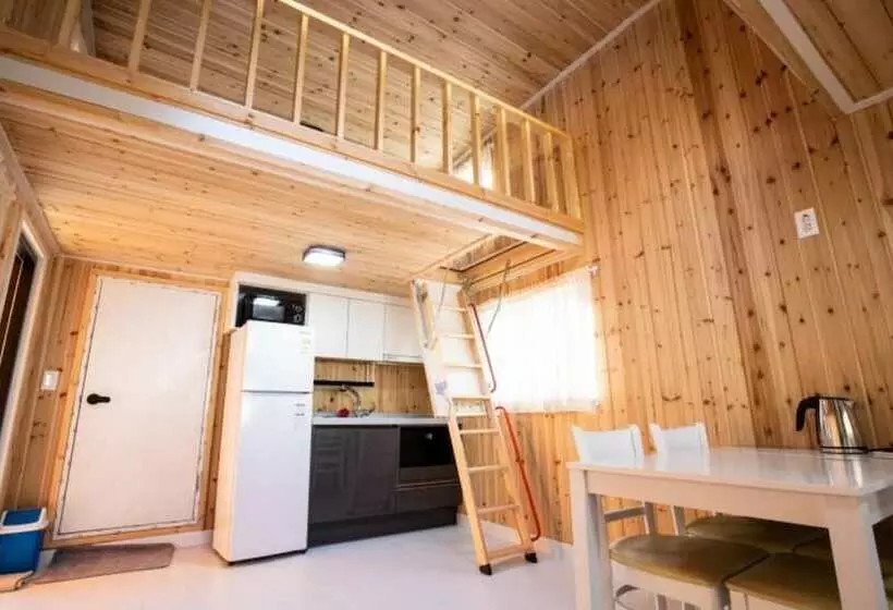 Gapyeong White House Valley Pension