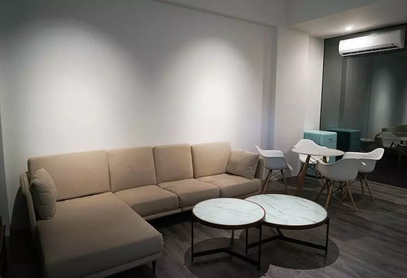هتل 9 Tan Yuan Homestay