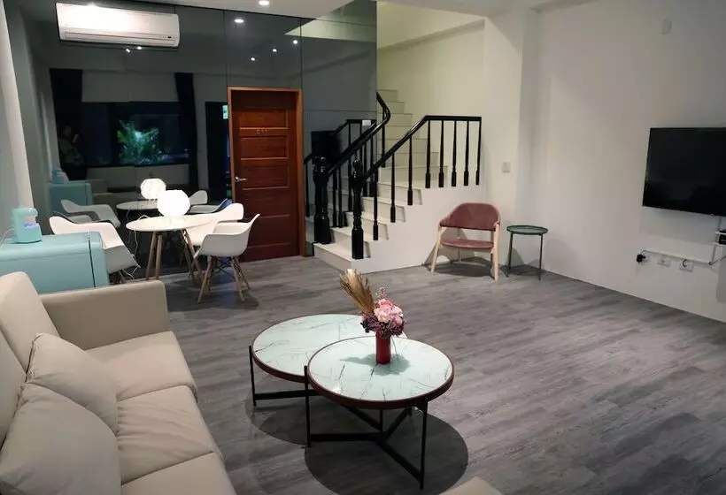 هتل 9 Tan Yuan Homestay