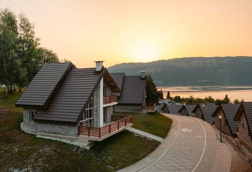 هتل Radika Rezort