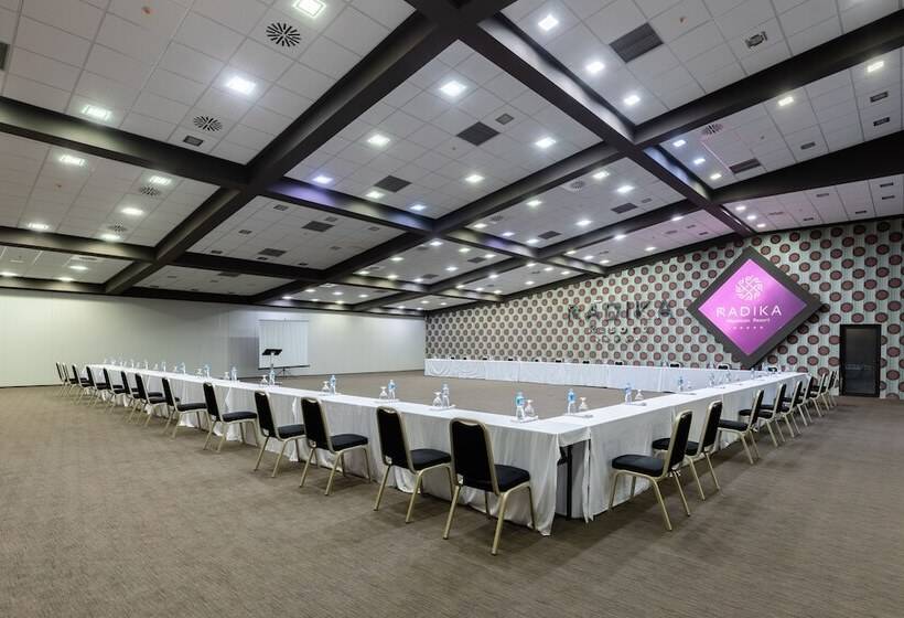 هتل Radika Rezort