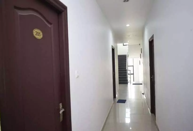 Hotelli R.m Guest House