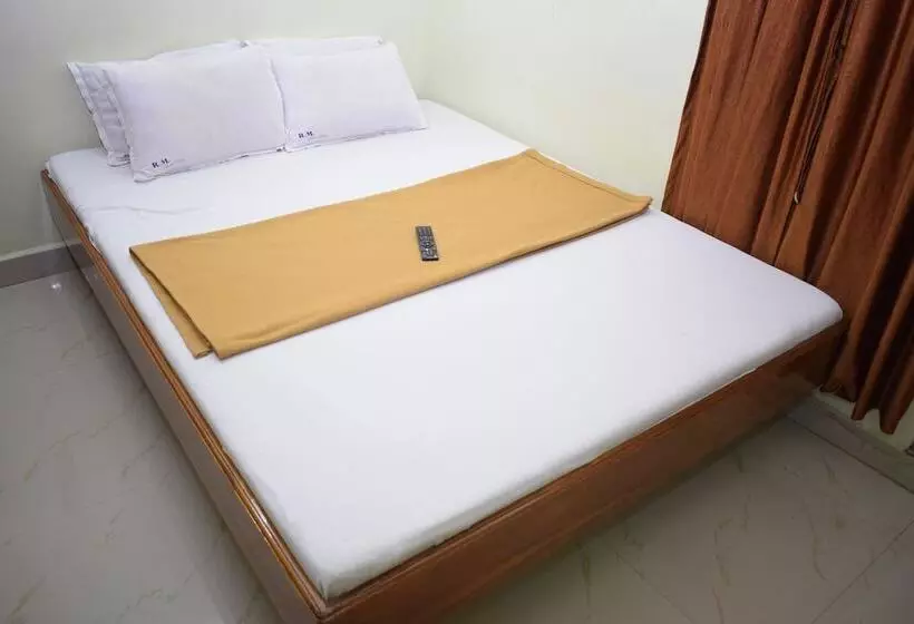 Hotelli R.m Guest House