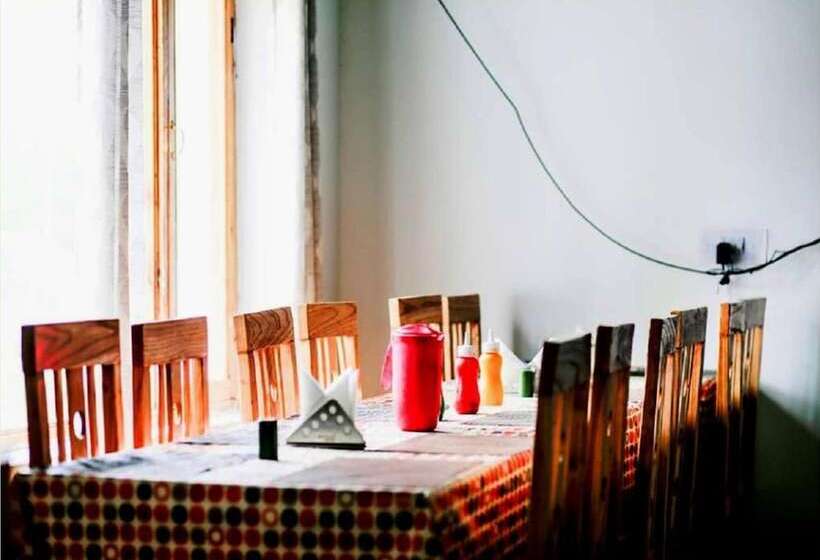 Hotel Tih Alpenglow Camp   Nubra