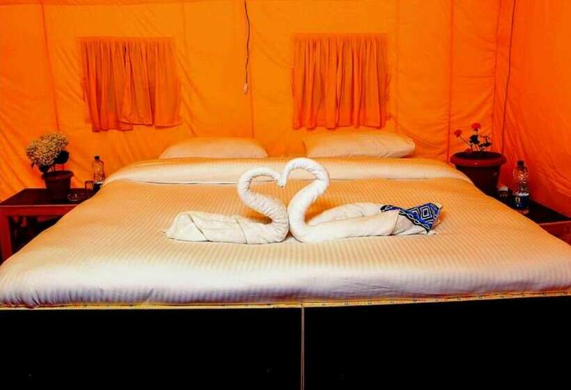 Hotel Tih Alpenglow Camp   Nubra