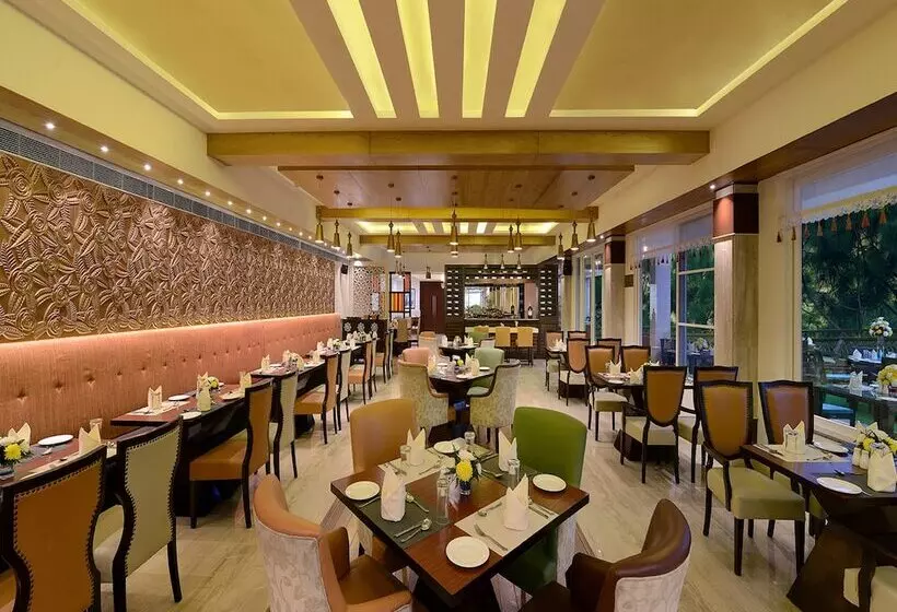 ホテル Glenview Resort Kasauli, A Member Of Radisson Individuals