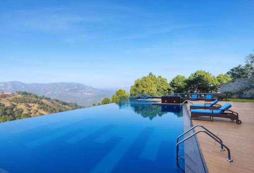 ホテル Glenview Resort Kasauli, A Member Of Radisson Individuals