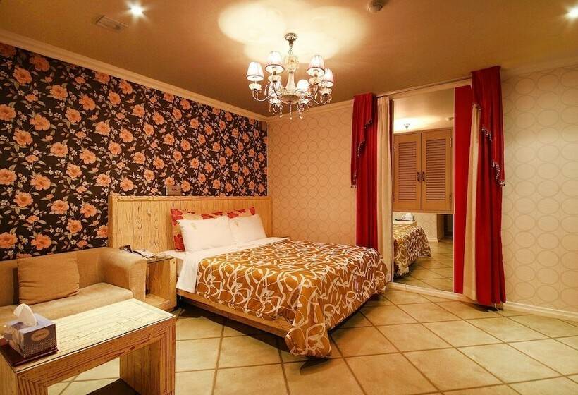 Hwasun Queen Self Check In Motel