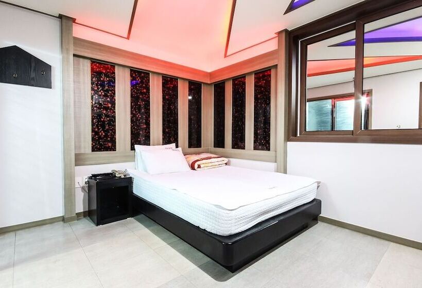 Jinju Rock Self Check In Motel