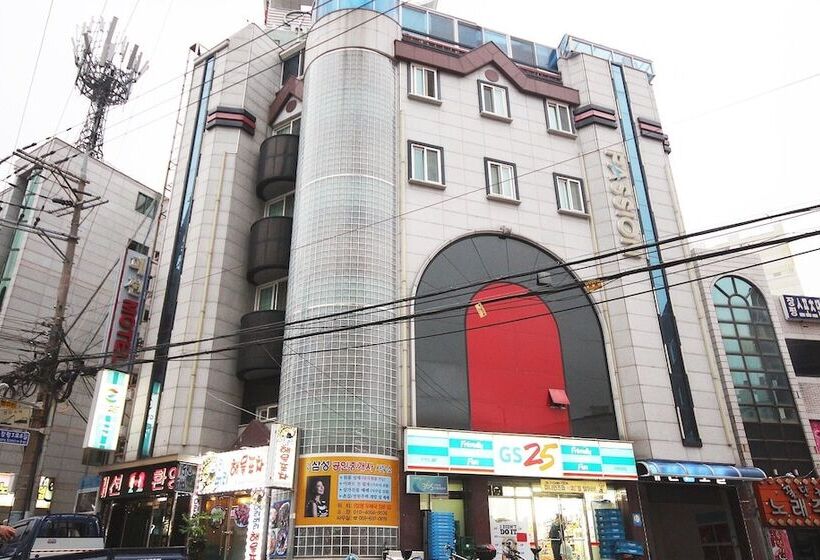 Motel Geojedo Jangpyeong Passion