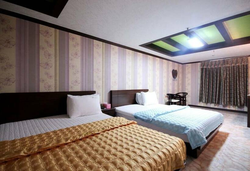 Motelli Gimhae Jangyu Poly M