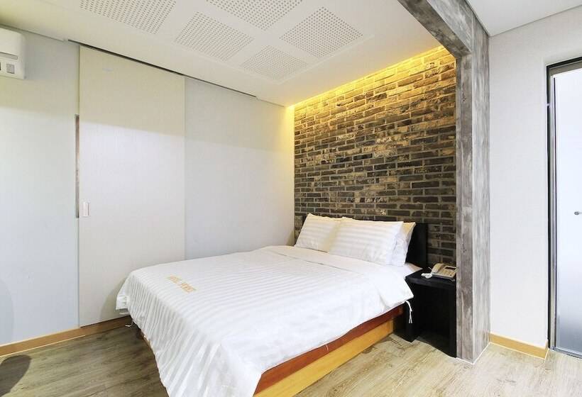 모텔 Jeonju Junghwasandong Foret