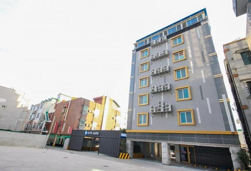 モーテル Jinju Hotel Daom