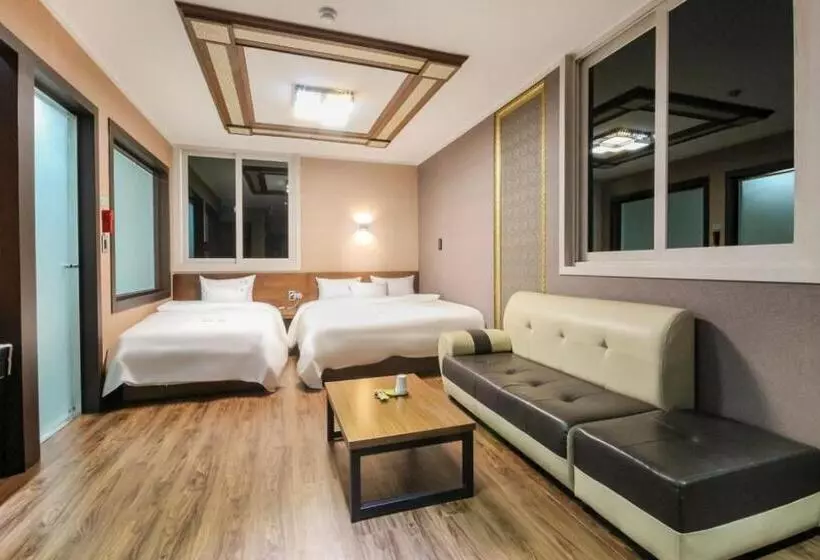 مُتل Jinju Hotel Daom