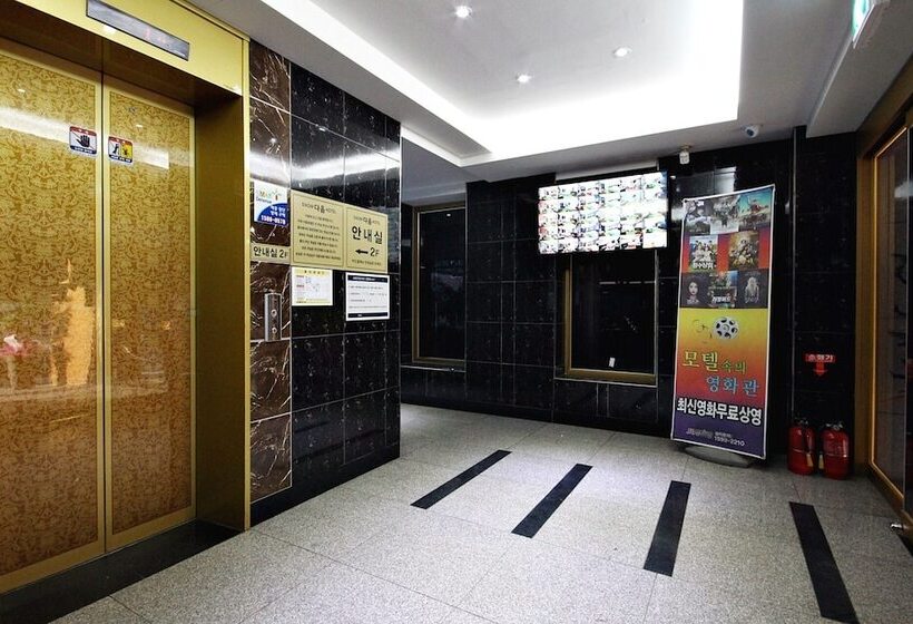 Motel Jinju Hotel Daom