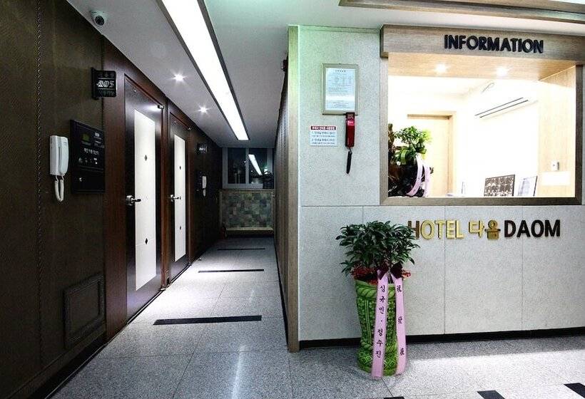 Motel Jinju Hotel Daom