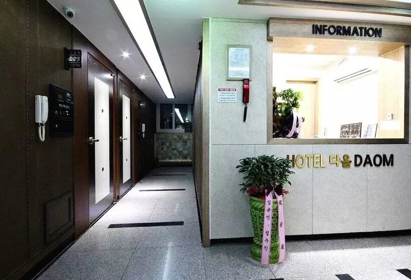 مُتل Jinju Hotel Daom
