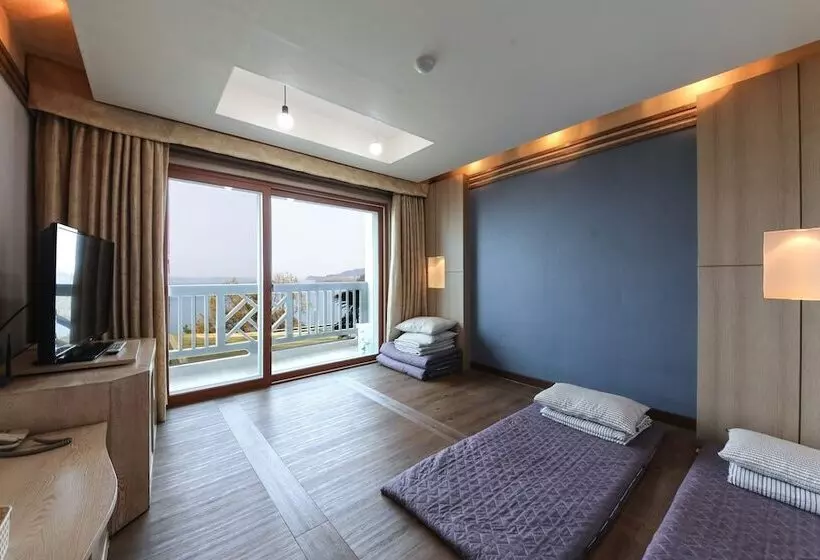 モーテル Namhae Mont Blanc Beach