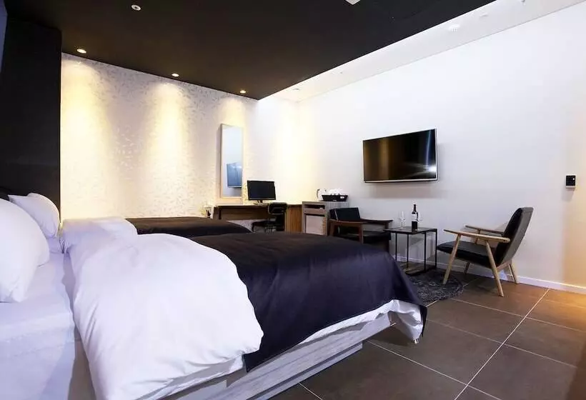 モーテル Namyangju Hotel Tuus