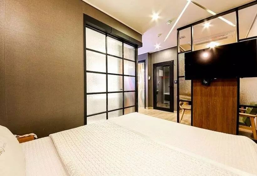 モーテル Sacheon  2in1
