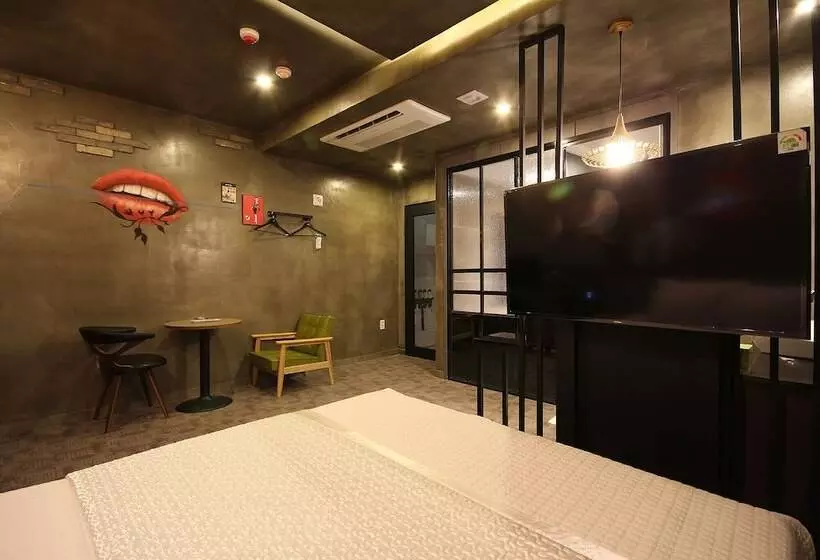 モーテル Sacheon  2in1
