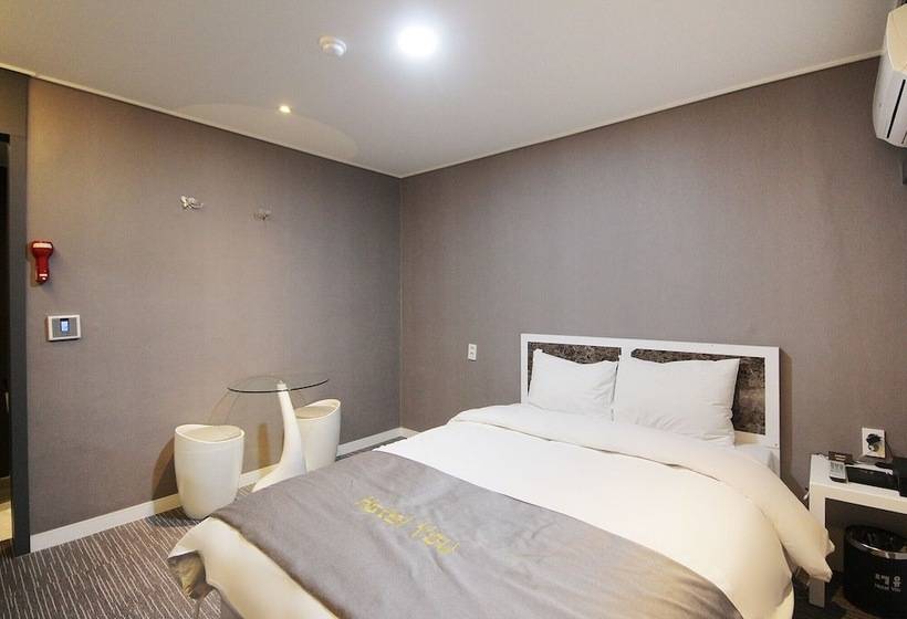Motel Yeosu Hotel You