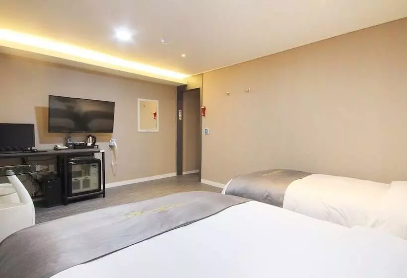 Motelli Yeosu Hotel You