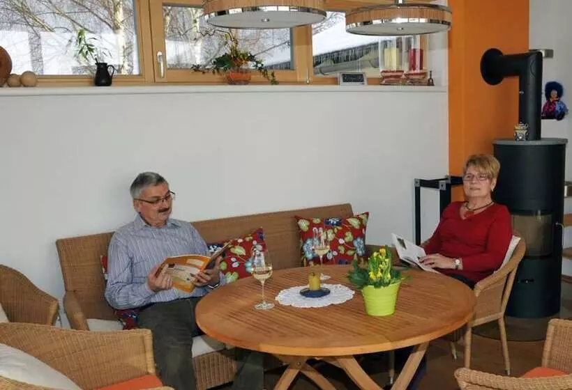 Majatalo Gästehaus Huber