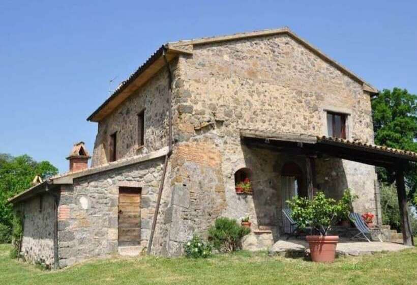 Tasteful Stone Cottage In Orvieto With Garden And Pool